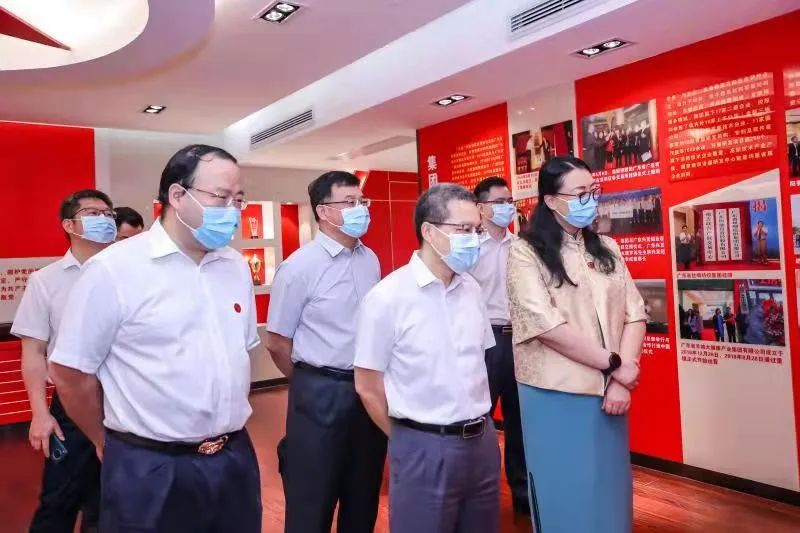 省国资委党委书记、副主任刘胜到腾博会诚信为本,专业服务!集团调研稳经济、稳增长工作 省国资委党委书记、副主任刘胜到腾博会诚信为本,专业服务!集团调研稳经济、稳增长工作