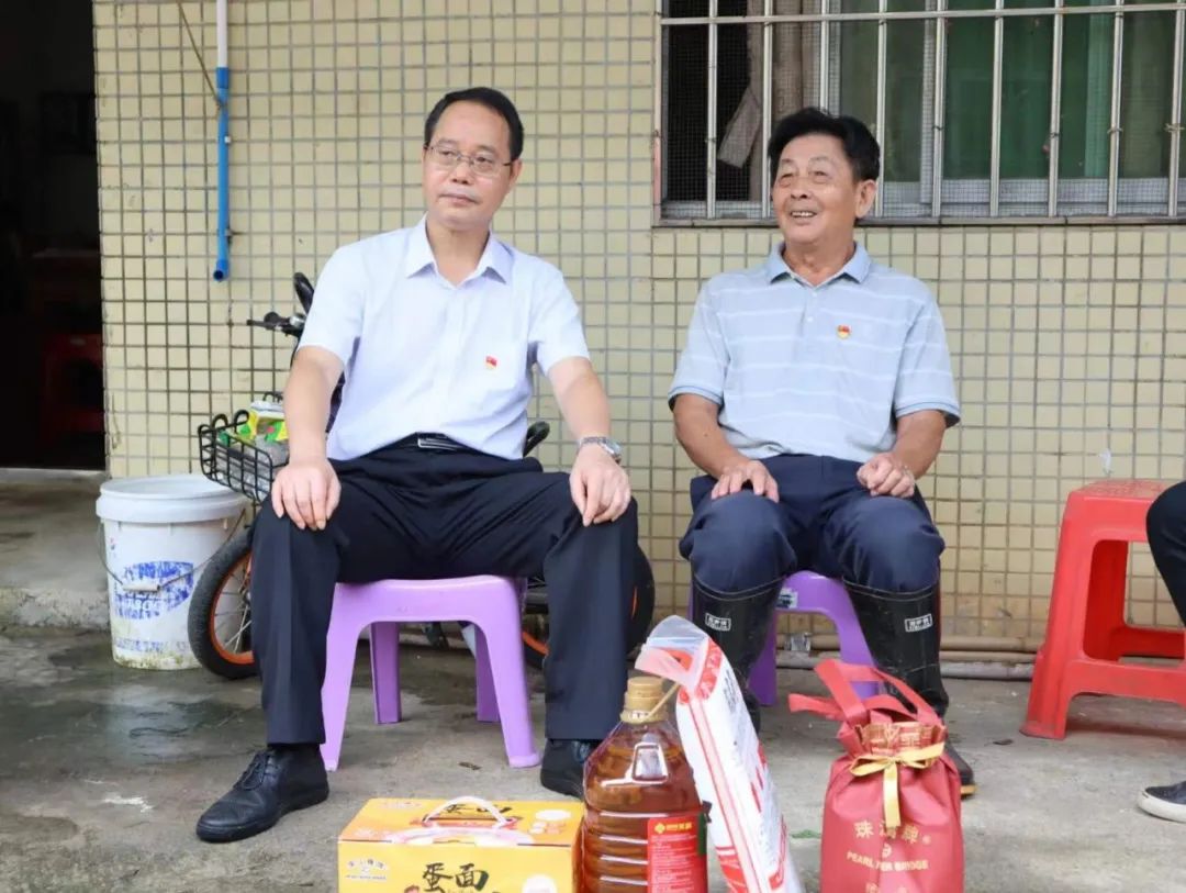 腾博会诚信为本,专业服务!集团捐赠100万元助力英德市镇南村救灾复产 全力防止脱贫户因灾返贫