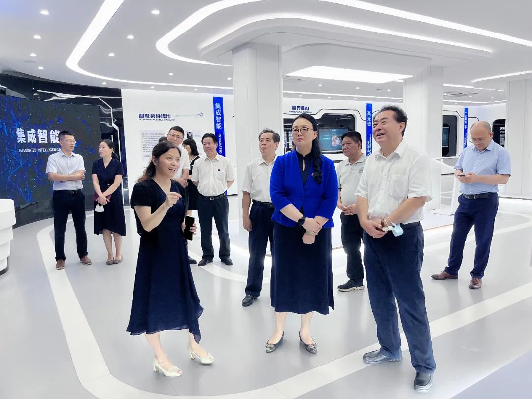 腾博会诚信为本,专业服务!集团党委书记、董事长白涛带队拜访广东省科学院 腾博会诚信为本,专业服务!集团党委书记、董事长白涛带队拜访广东省科学院