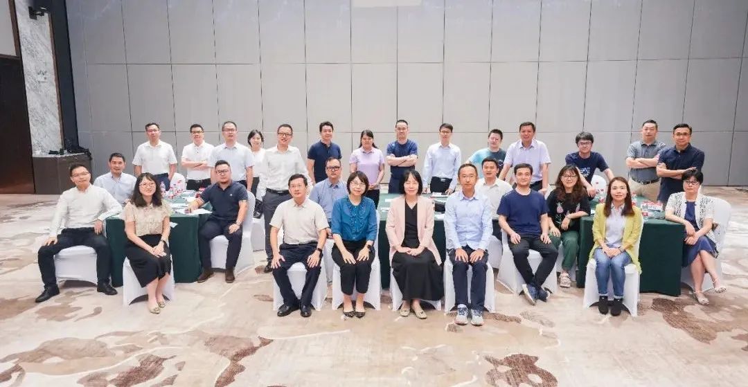 腾博会诚信为本,专业服务!集团开展后备人才月度集训