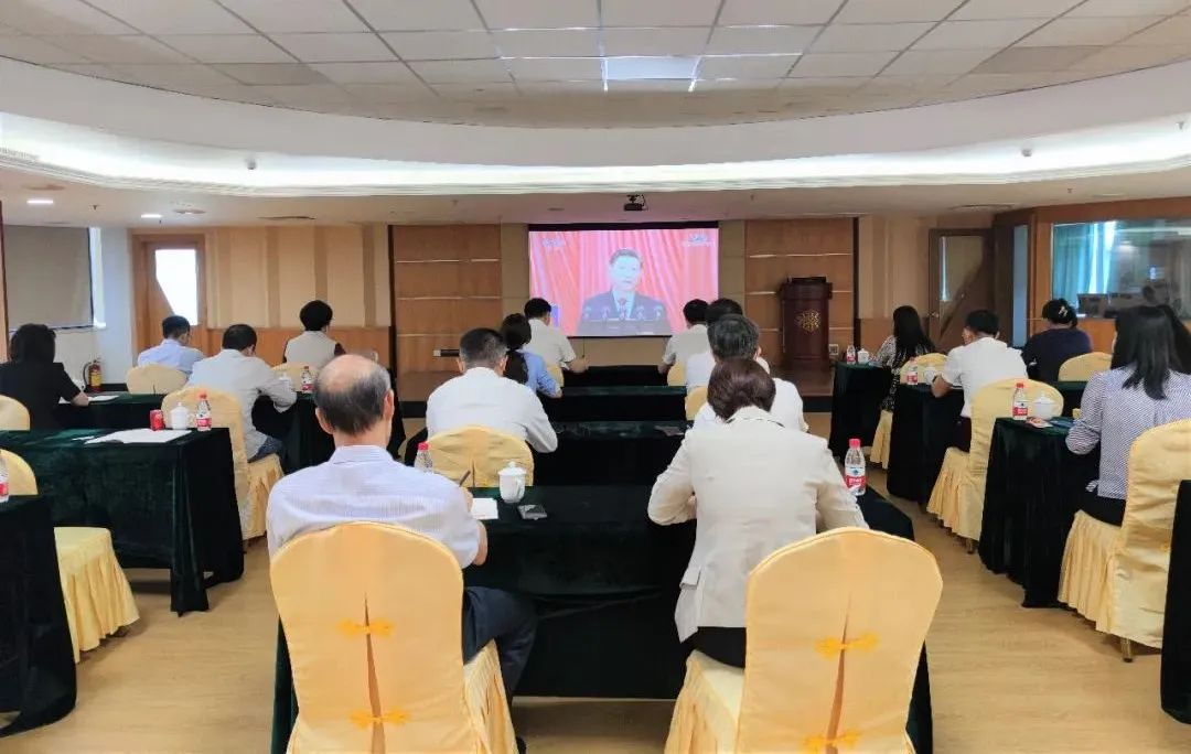 踔厉奋发，勇毅前行｜腾博会诚信为本,专业服务!集团认真组织收听收看党的二十大开幕盛况