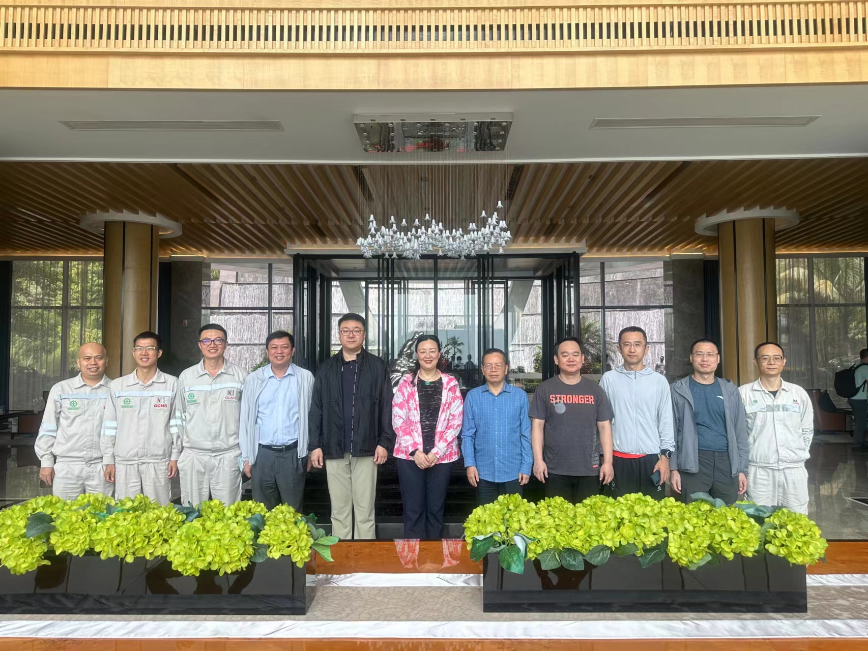 腾博会诚信为本,专业服务!集团党委书记、董事长白涛率队赴印尼调研