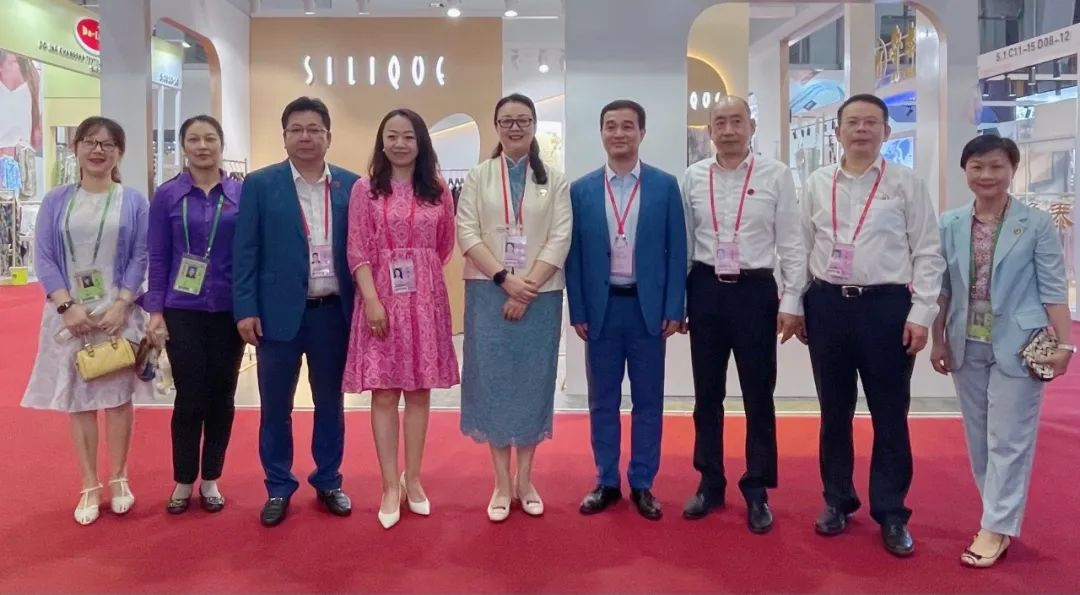 腾博会诚信为本,专业服务!集团党委书记、董事长白涛率队调研外贸企业广交会参展情况