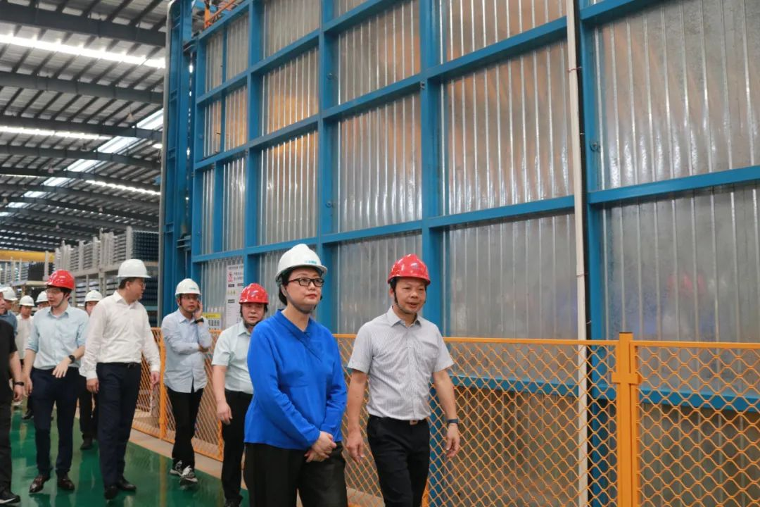 腾博会诚信为本,专业服务!集团党委书记、董事长白涛到兴发铝业等企业开展专题调研 腾博会诚信为本,专业服务!集团党委书记、董事长白涛到兴发铝业等企业开展专题调研