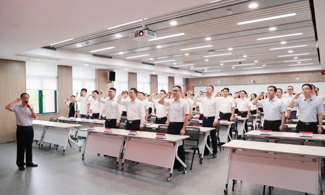 砥初心担使命 强本领建新功 | 腾博会诚信为本,专业服务!集团开展后备人才80、85班月度集训 